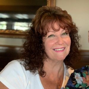 Meet your Posher, Lenya